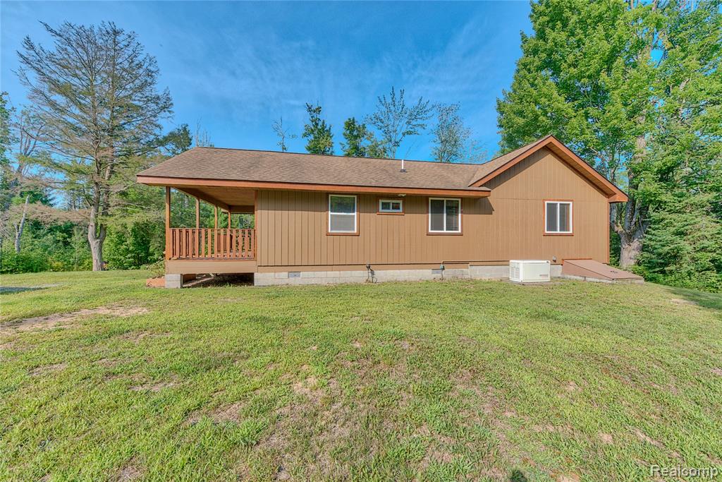 376 N Abbe Road Property Photo 5