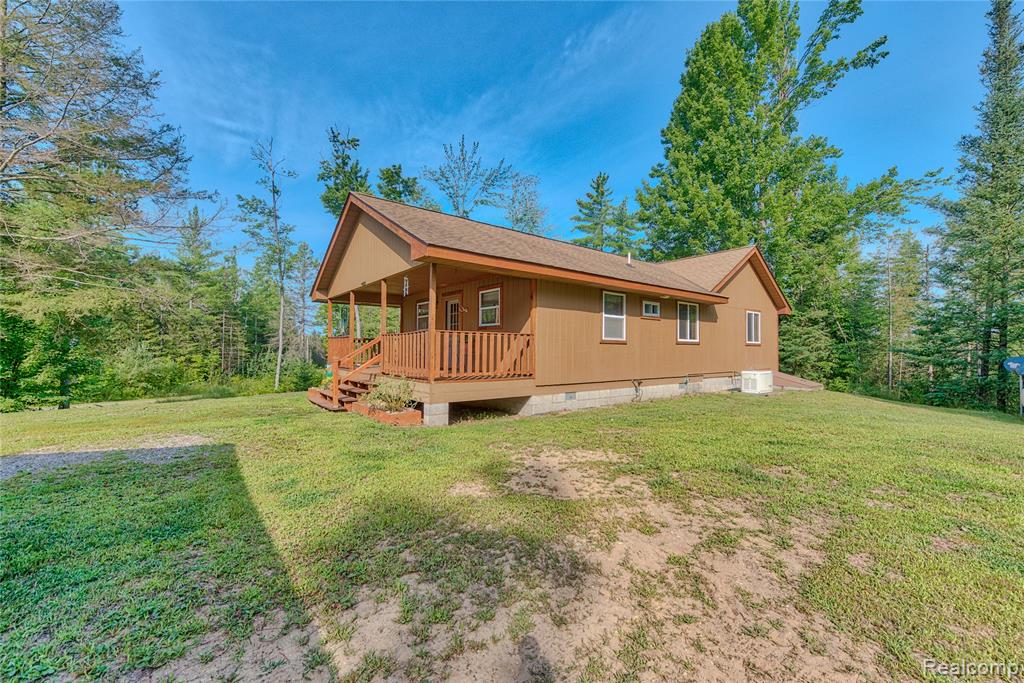 376 N Abbe Road Property Photo 6