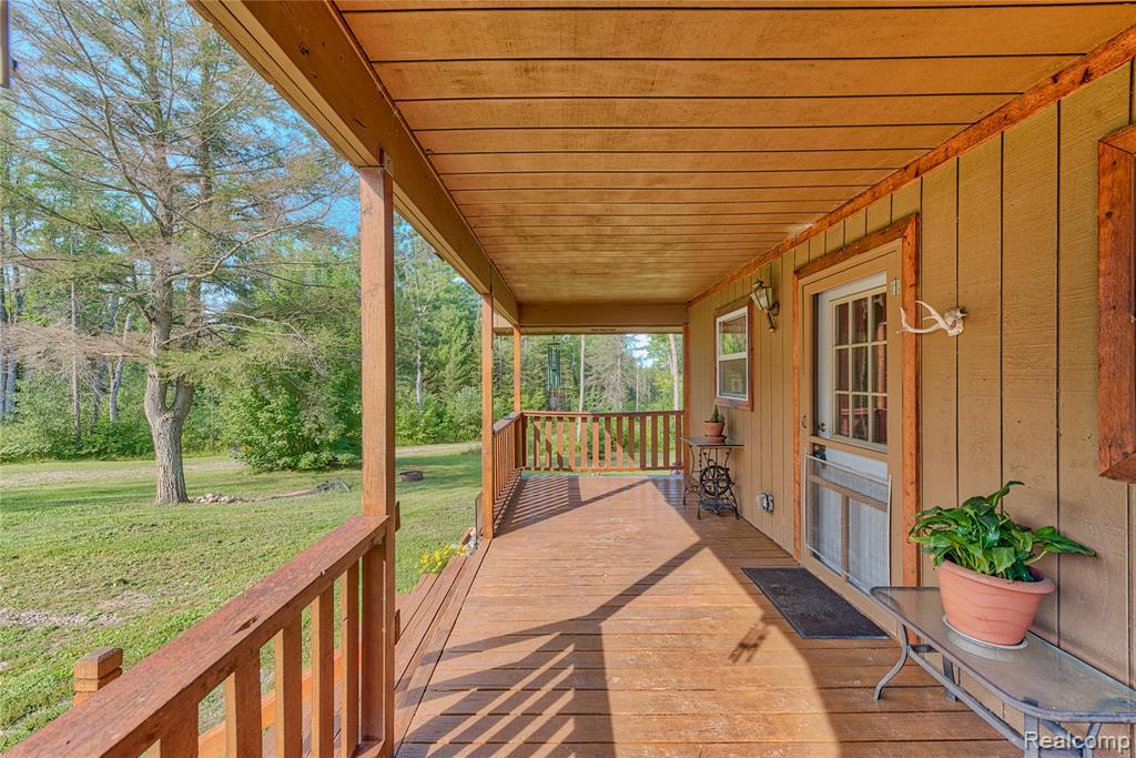 376 N Abbe Road Property Photo 10