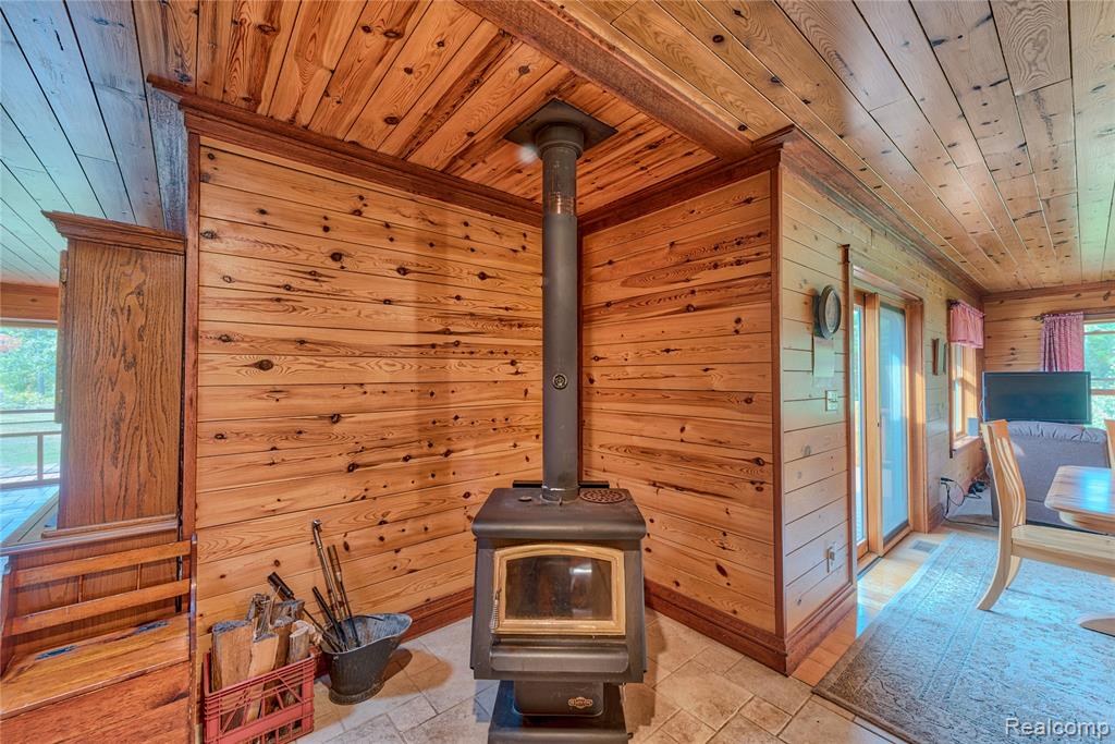 376 N Abbe Road Property Photo 18