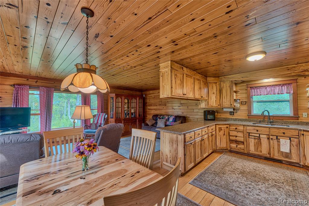376 N Abbe Road Property Photo 19