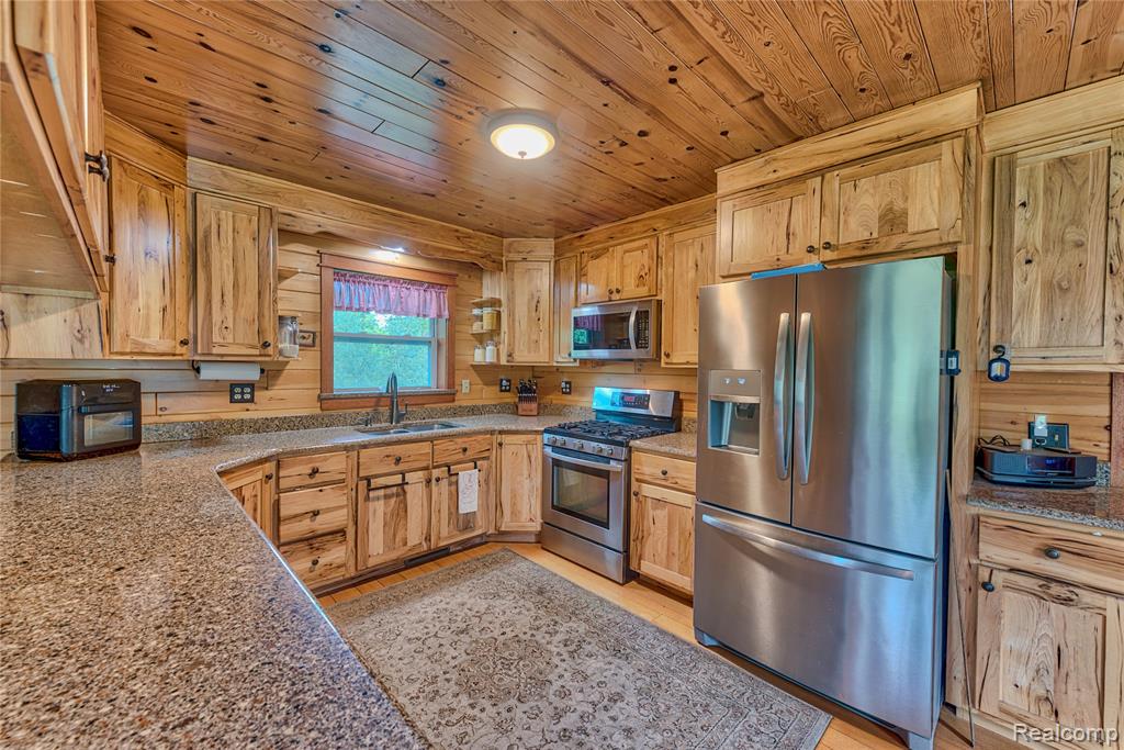 376 N Abbe Road Property Photo 24