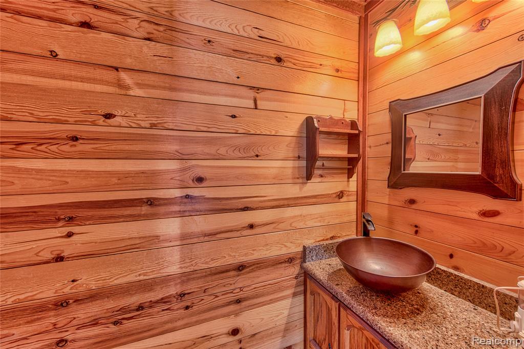 376 N Abbe Road Property Photo 35