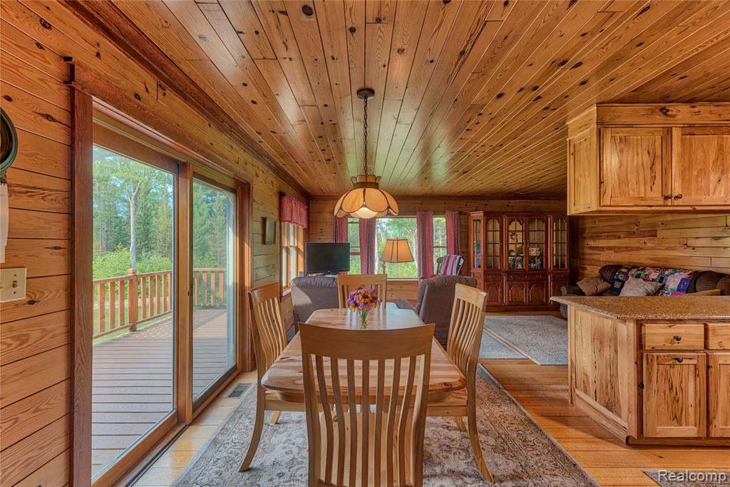 376 N Abbe Road Property Photo 36