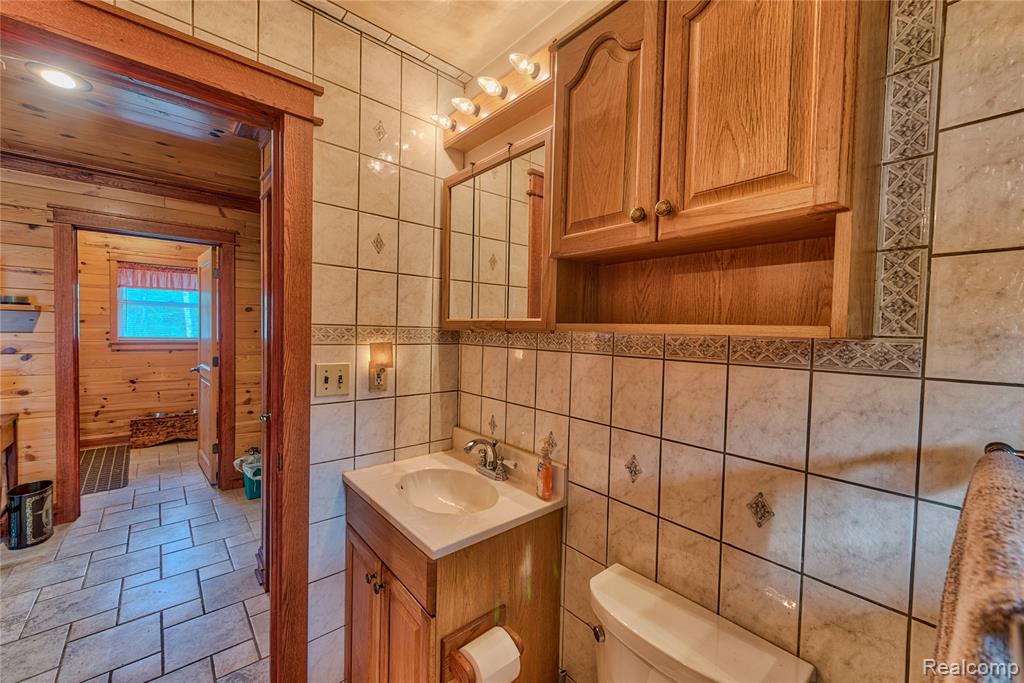 376 N Abbe Road Property Photo 38