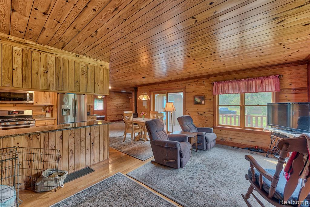 376 N Abbe Road Property Photo 43