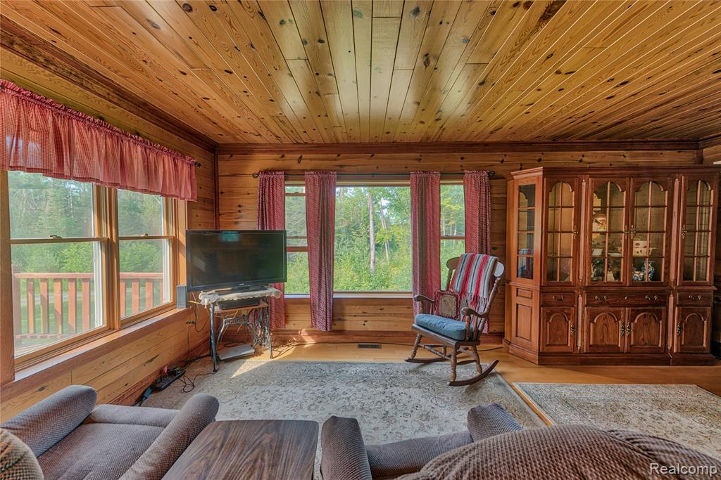 376 N Abbe Road Property Photo 63