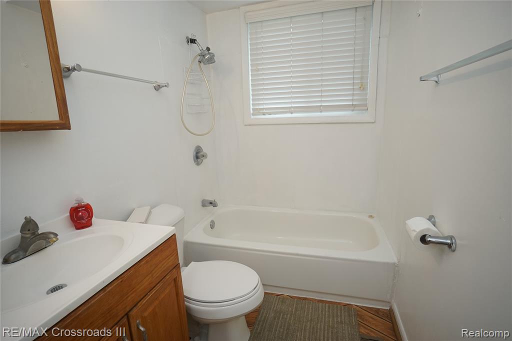 730 Fox Avenue Property Photo 7