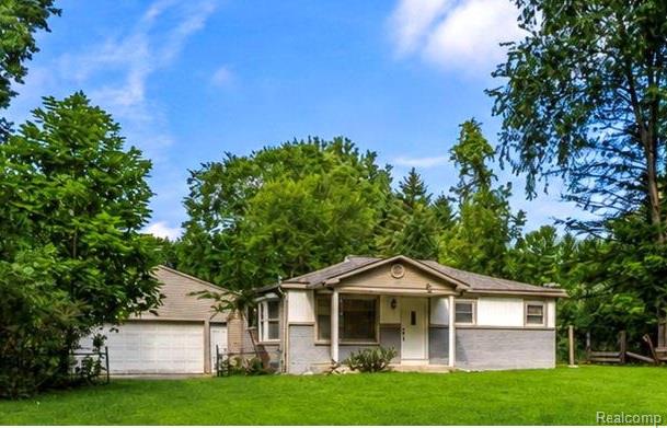 35095 Bridgeman Street Property Photo 1