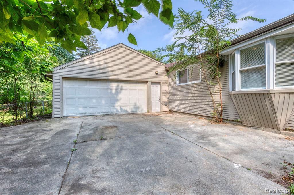 35095 Bridgeman Street Property Photo 17