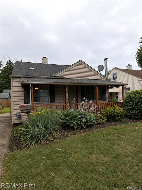 2220 Rowland Avenue Property Photo 1