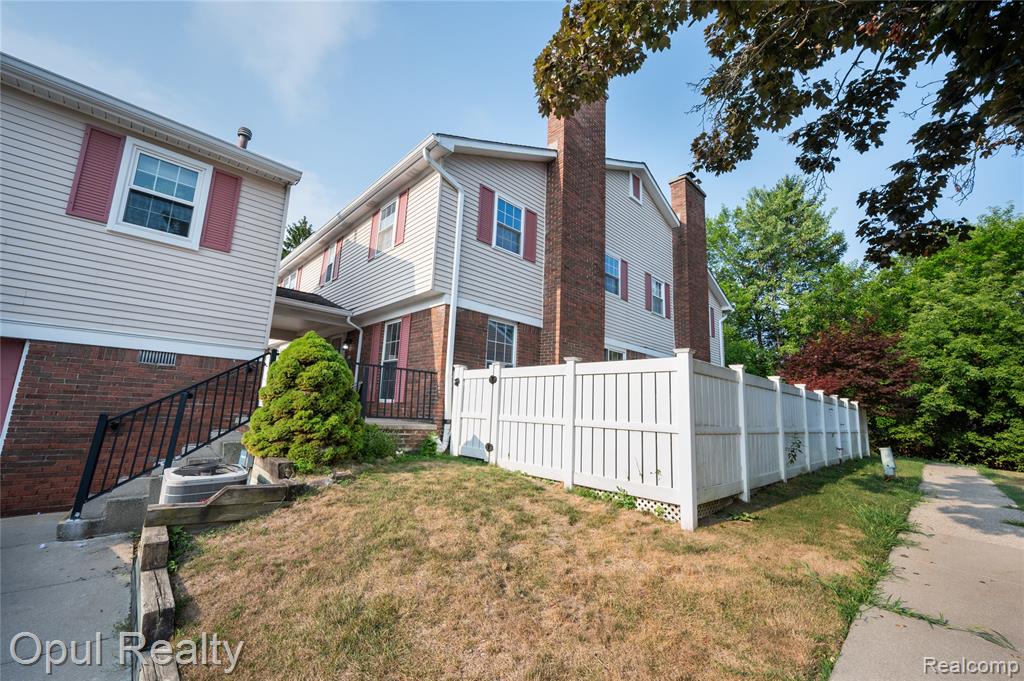 20831 W Glen Haven Circle Property Photo 1