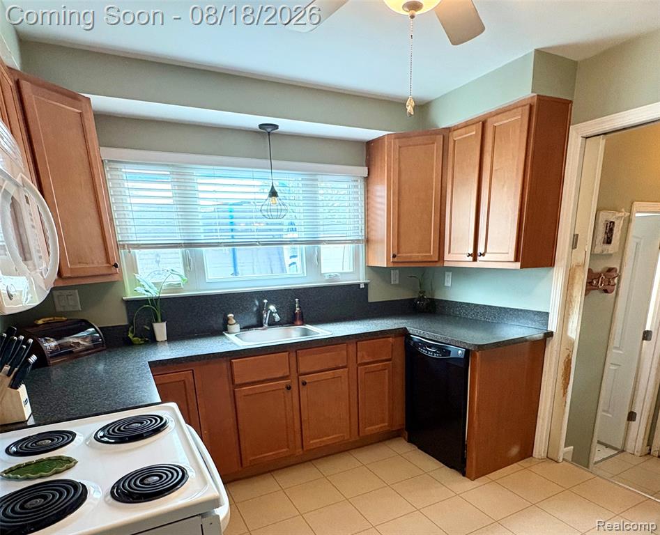 1812 E Longmeadow Road Property Photo 16