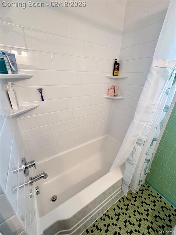 1812 E Longmeadow Road Property Photo 28