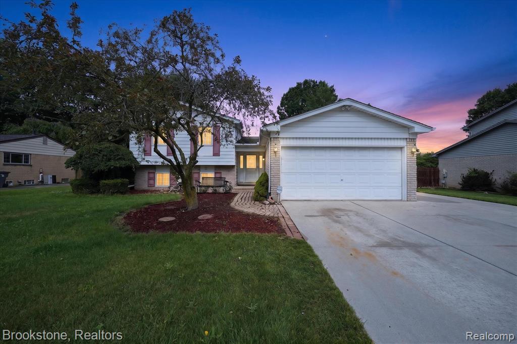 39795 Waldorf Drive