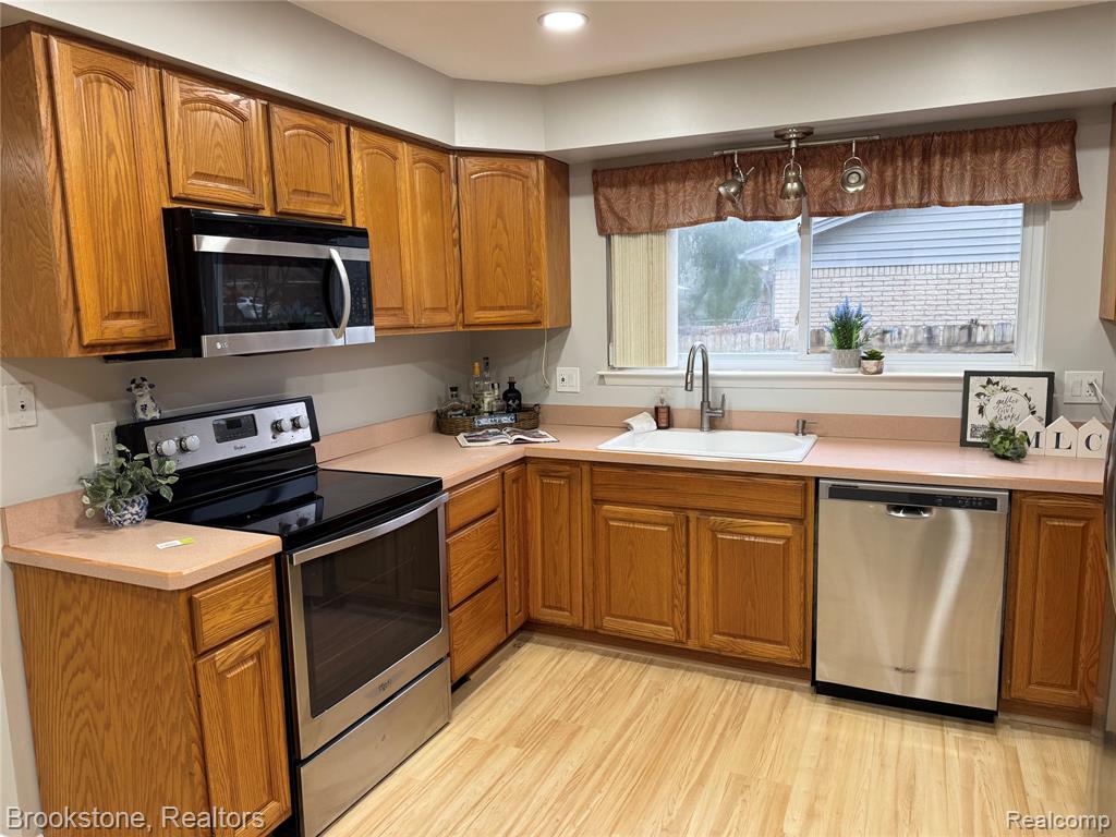 39795 Waldorf Drive Property Photo 12