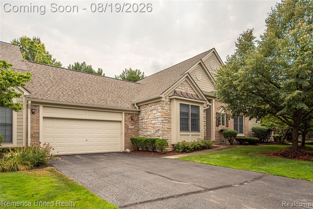 16766 Lochmoor Circle Property Photo 3
