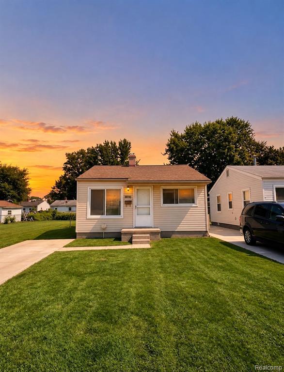 11244 Sherman Avenue Property Photo 1