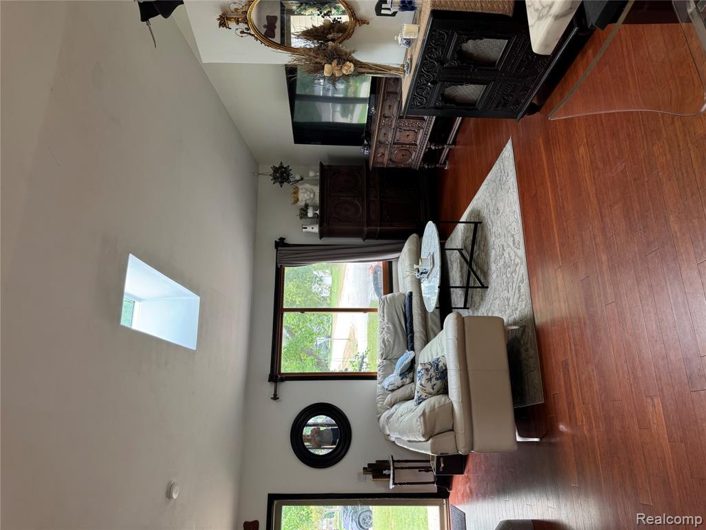 3877 Westlyn Drive Property Photo 12