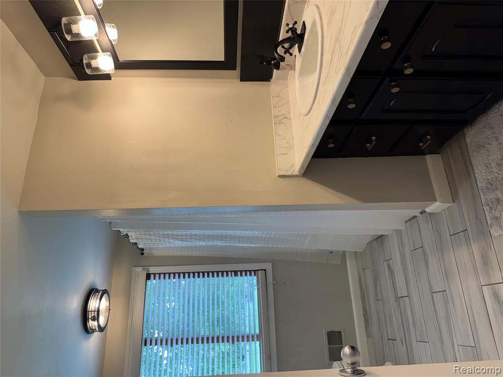 3877 Westlyn Drive Property Photo 23