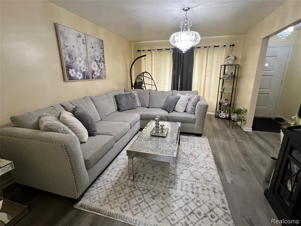 27580 Jean Road Property Photo 6