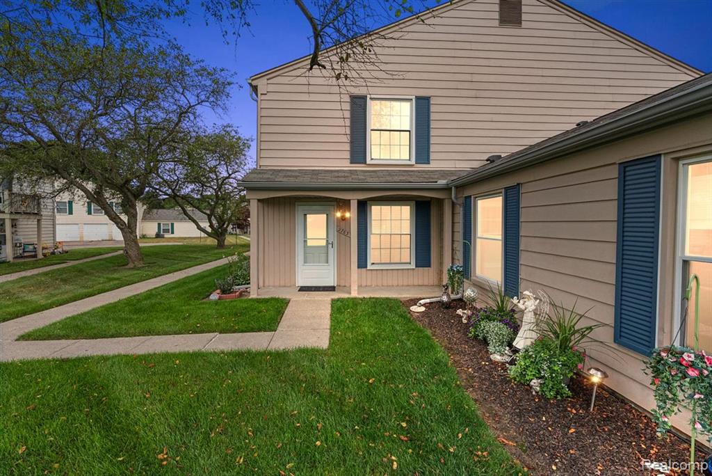 2763 Fox Hollow Court Property Photo 1