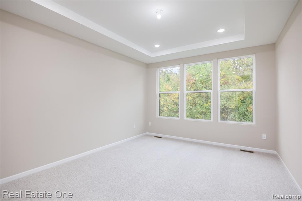 55769 Oak Pointe Drive Property Photo 13