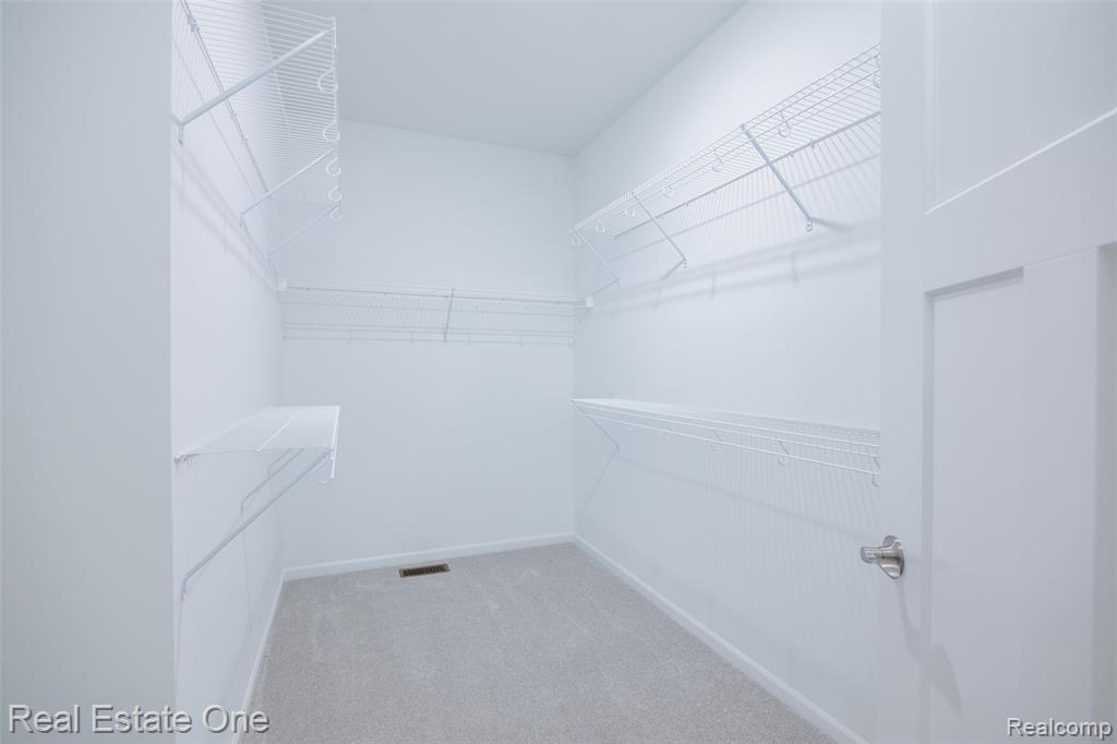 55769 Oak Pointe Drive Property Photo 16
