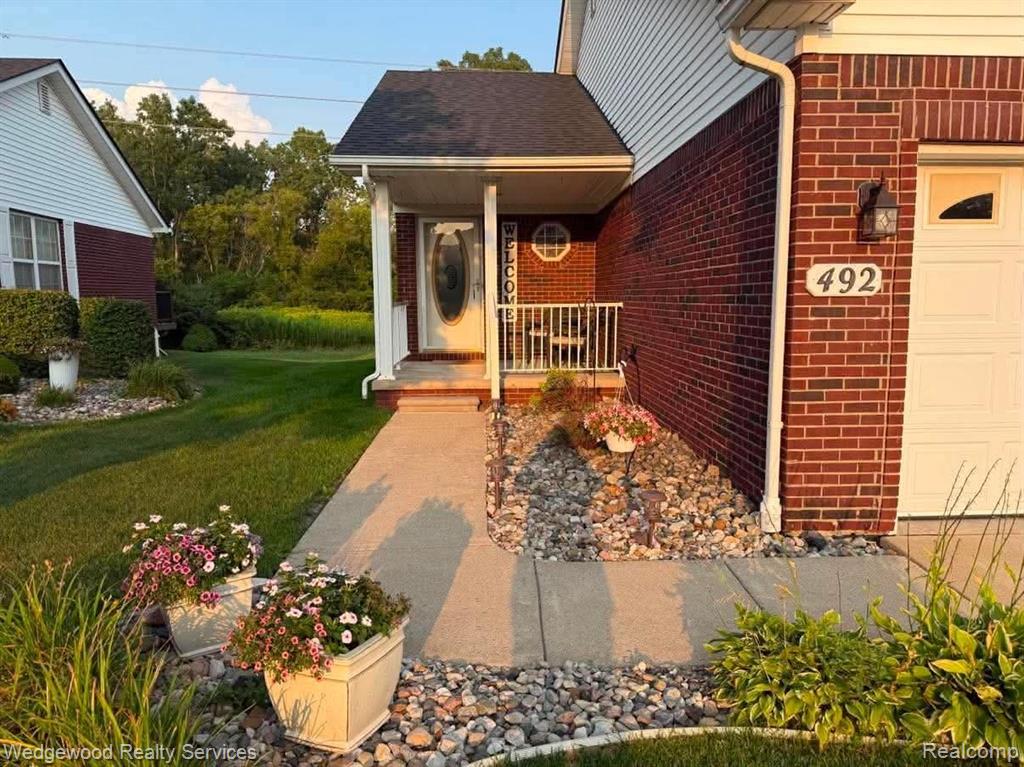 492 Harvard Drive Property Photo 2