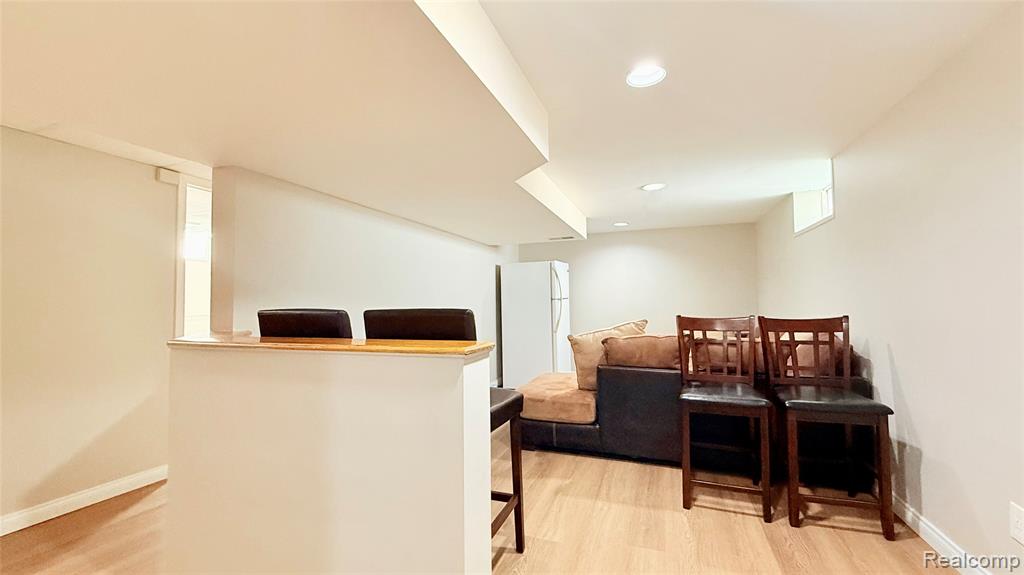 1564 Cole Street Property Photo 29