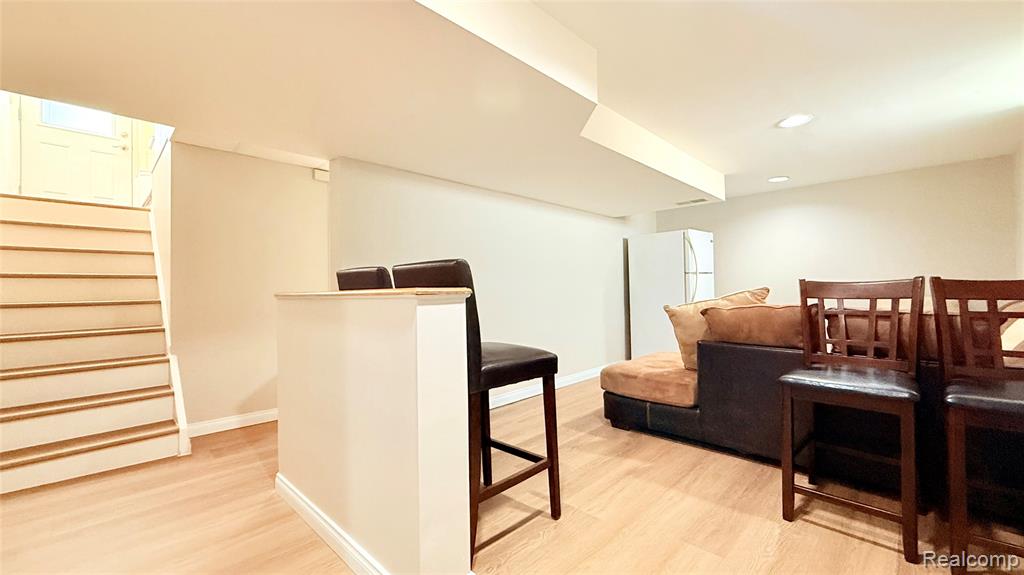 1564 Cole Street Property Photo 30