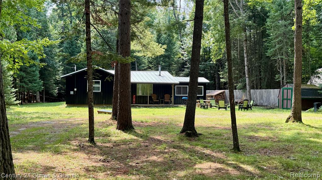 2070 Contour Drive Property Photo 1