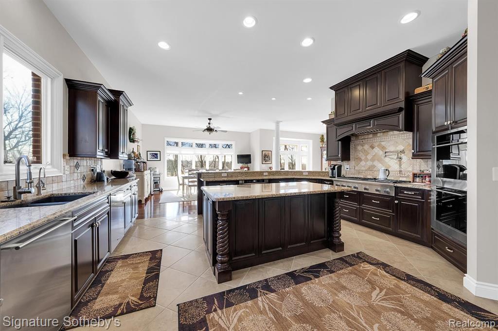 5001 Forest Valley Property Photo 29