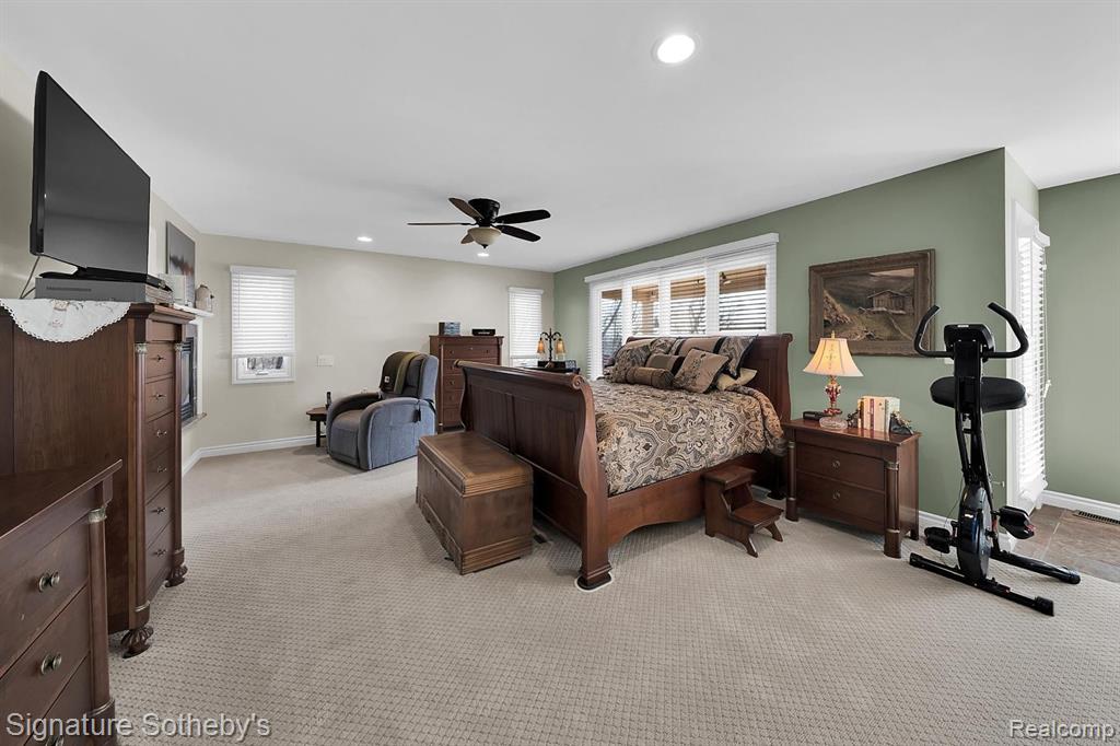 5001 Forest Valley Property Photo 39