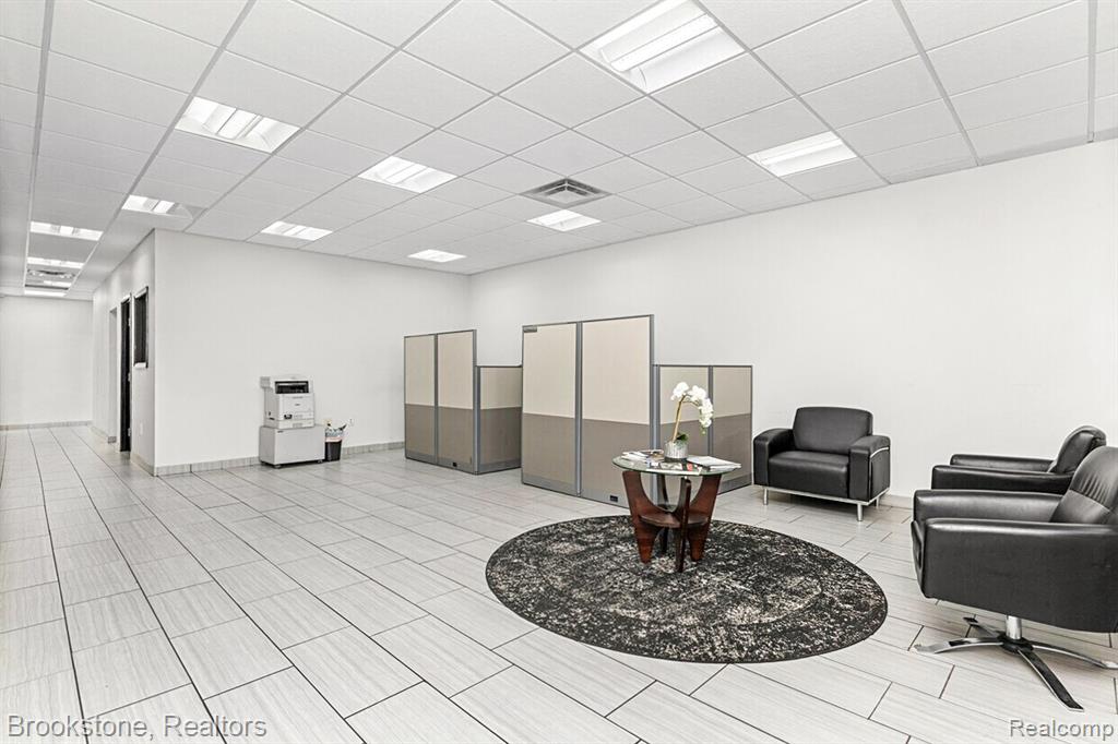 26051 Michigan Avenue Property Photo 9