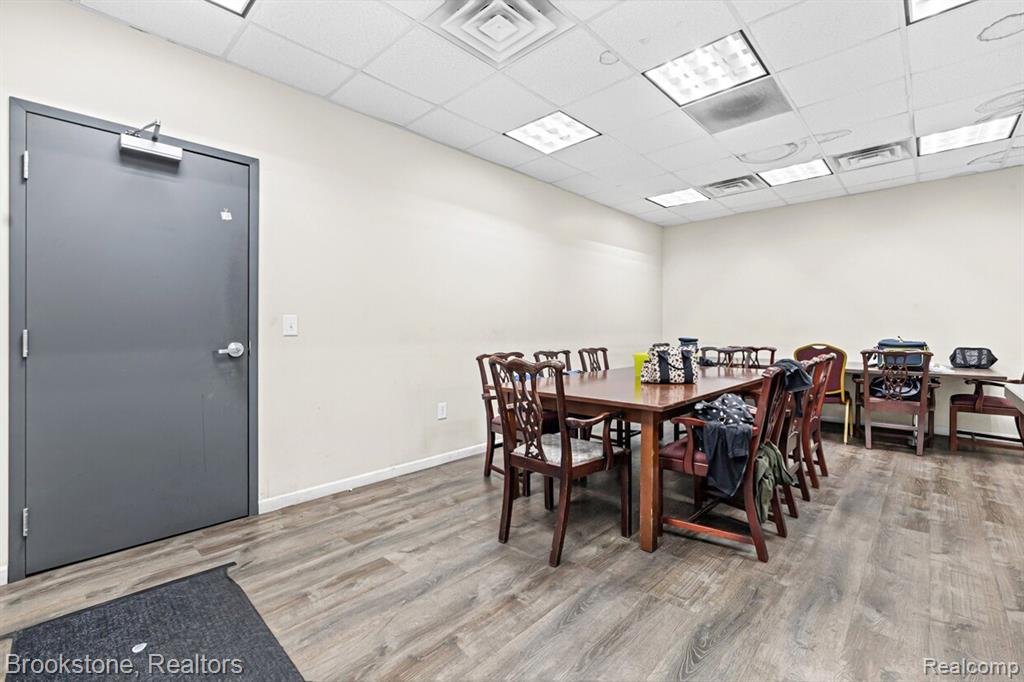 26051 Michigan Avenue Property Photo 12
