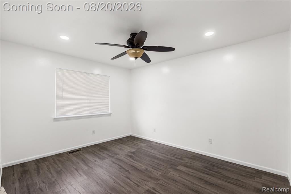 52007 Plum Creek Drive Property Photo 6