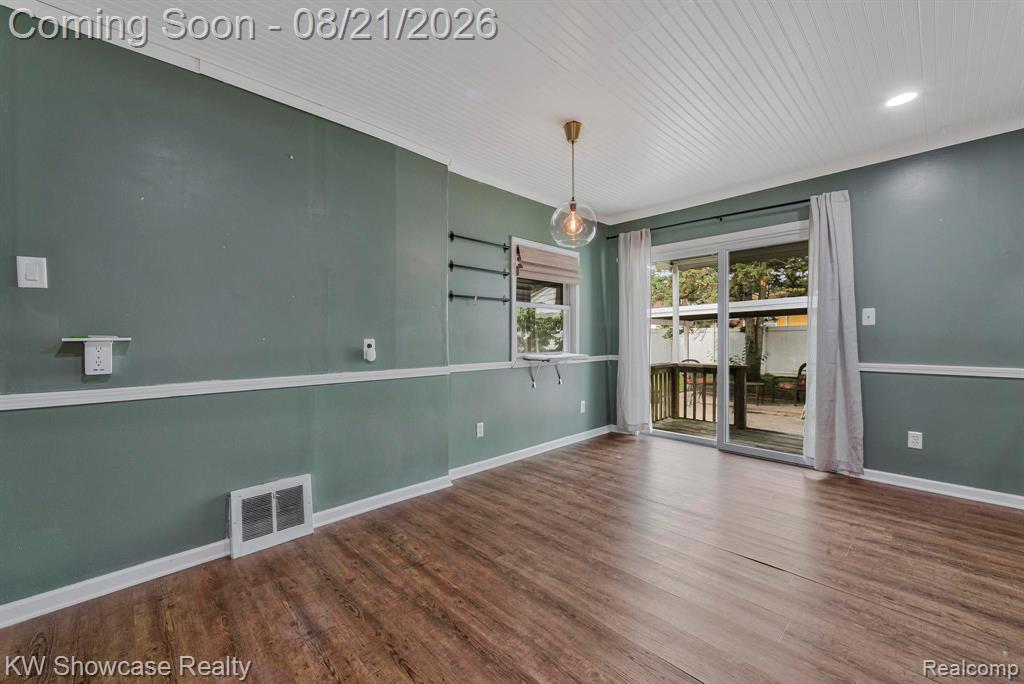 1220 12th Street Property Photo 9