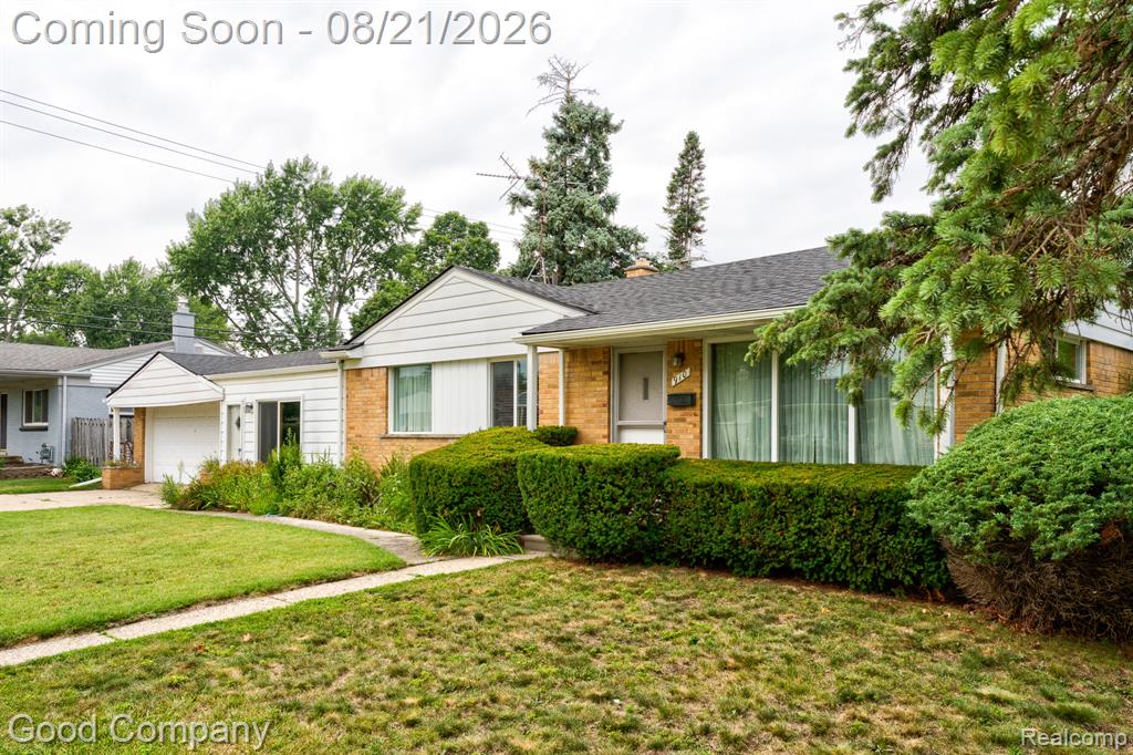910 School Street Property Photo 1
