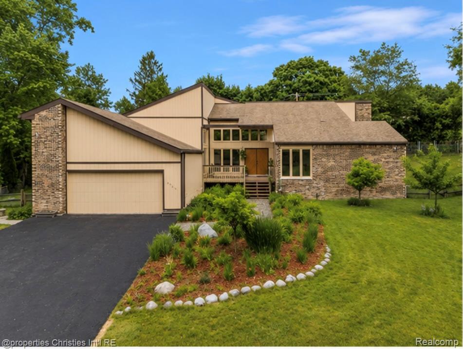 4566 Walden Drive Property Photo 1