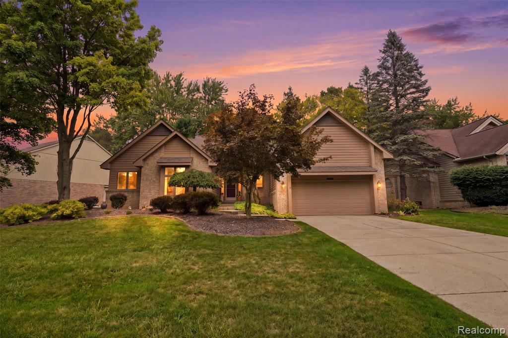 4963 Countryside Drive Property Photo 1