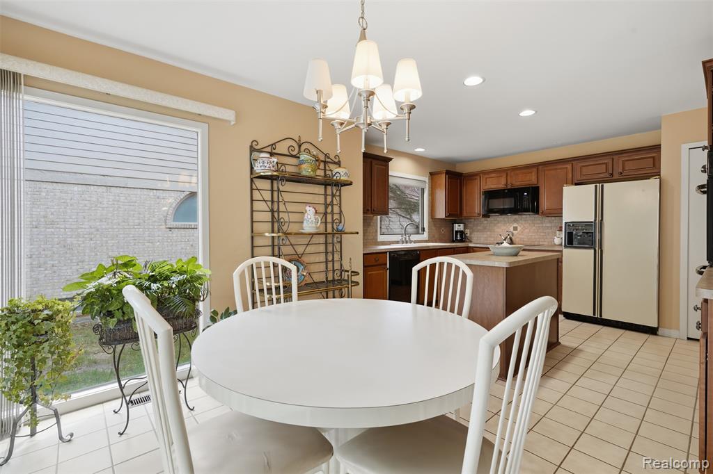 4963 Countryside Drive Property Photo 16