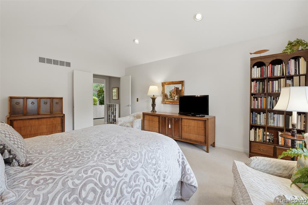 4963 Countryside Drive Property Photo 25