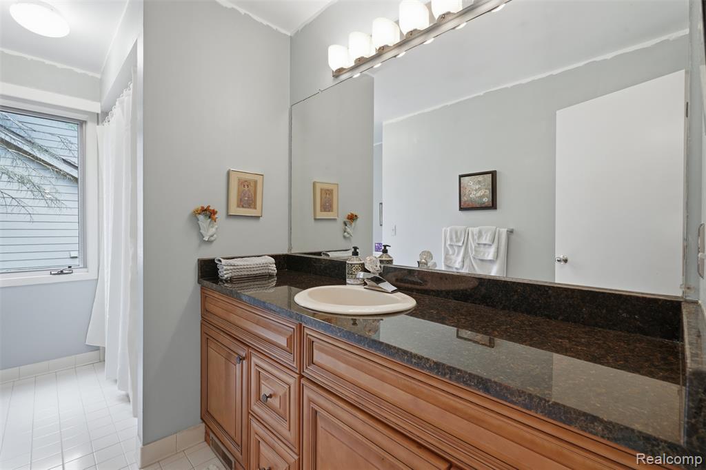 4963 Countryside Drive Property Photo 33