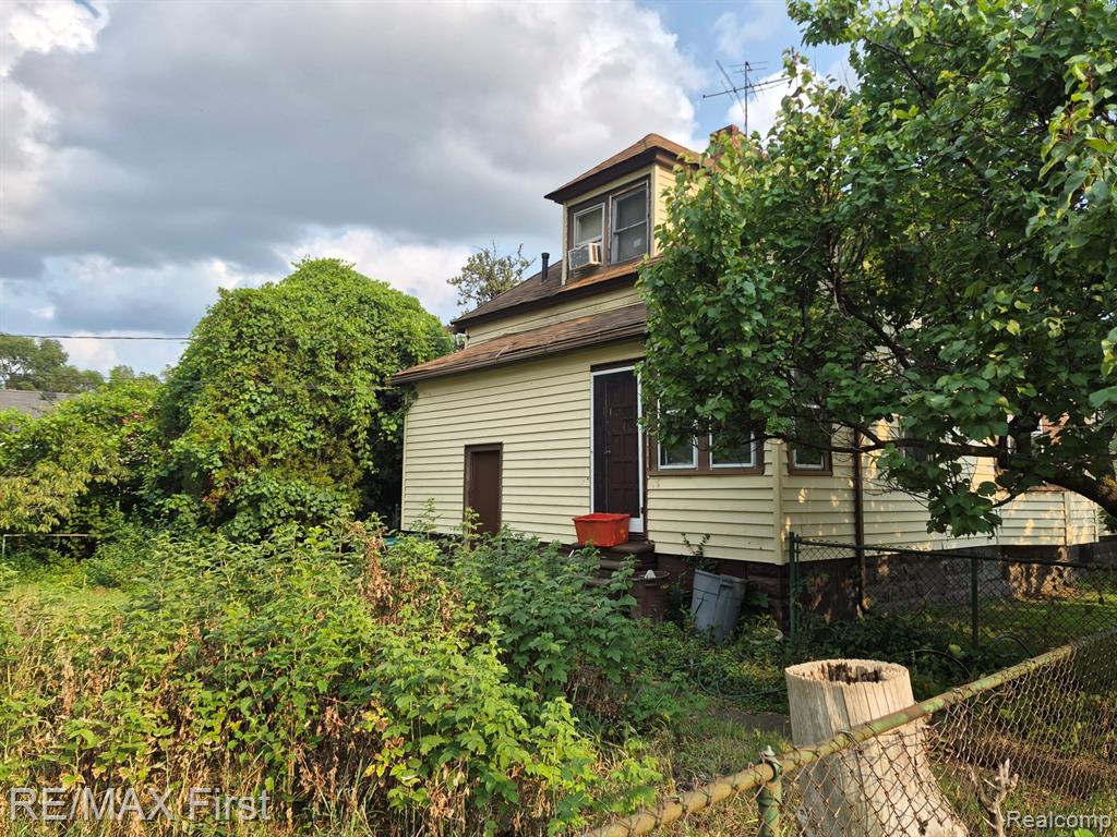 4879 E 9 Mile Road Property Photo 5