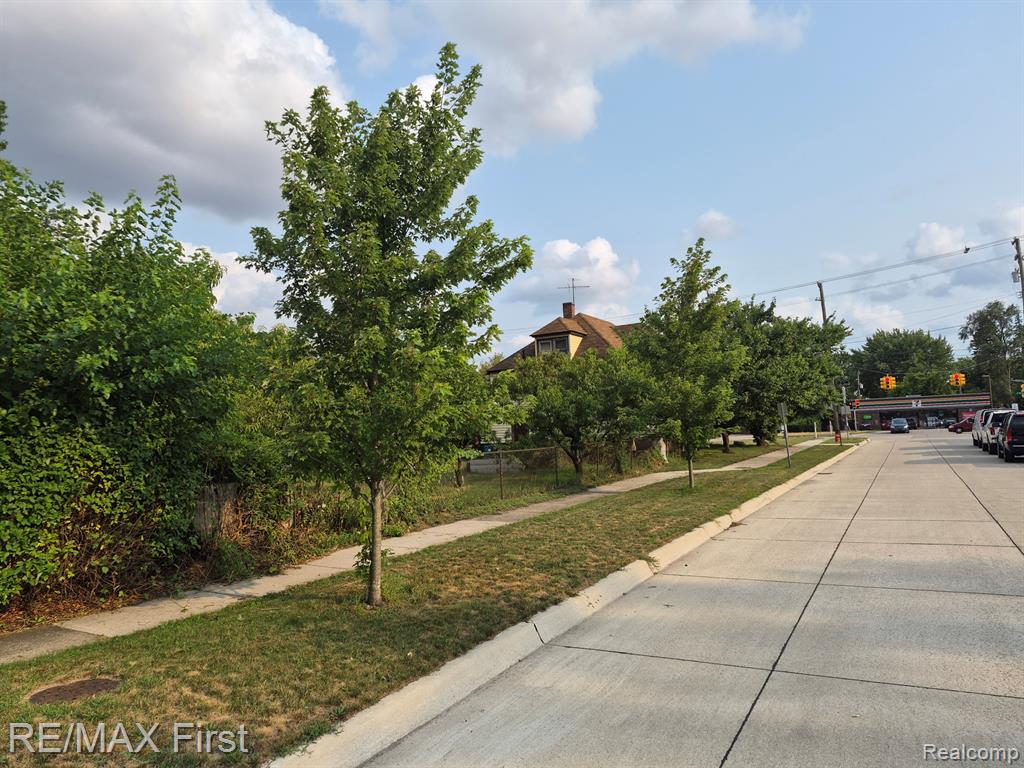 4879 E 9 Mile Road Property Photo 2