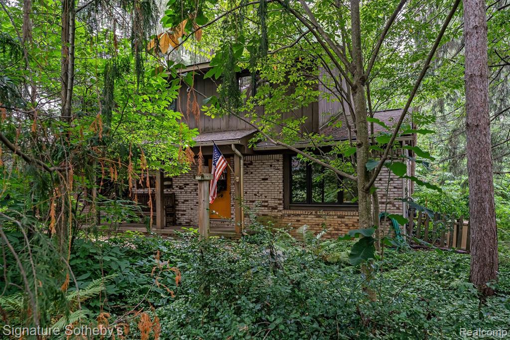 7939 Caberfae Trail Property Photo 2