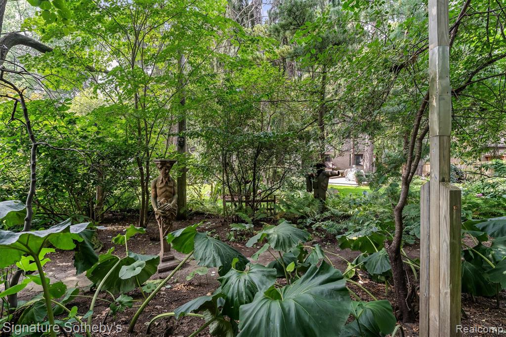 7939 Caberfae Trail Property Photo 32