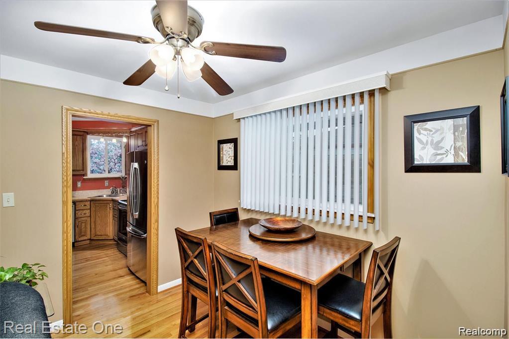 4327 Eastlawn Avenue Property Photo 5