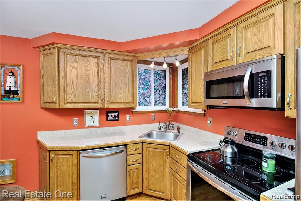 4327 Eastlawn Avenue Property Photo 6